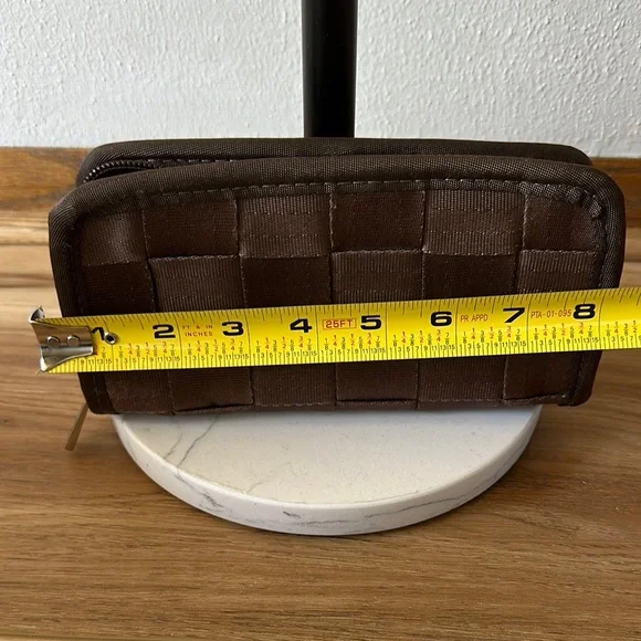 Harvey’s Classic Brown Wallet - Picture 2 of 4